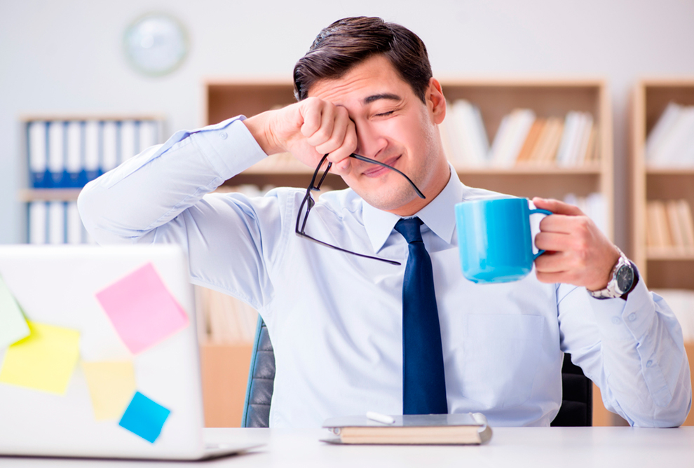 Trucos para no tener sueño en la oficina - Vive tu Empresa