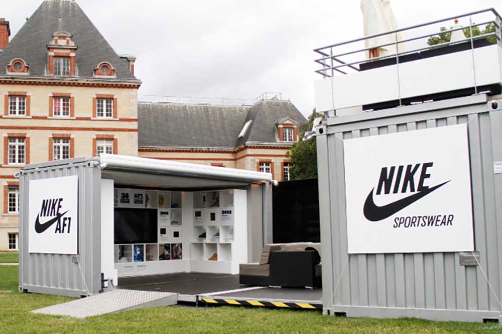 Pop Up Nike